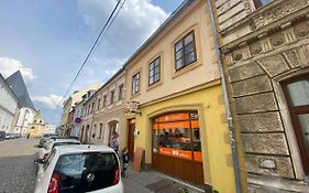 Old Town Apartments S12